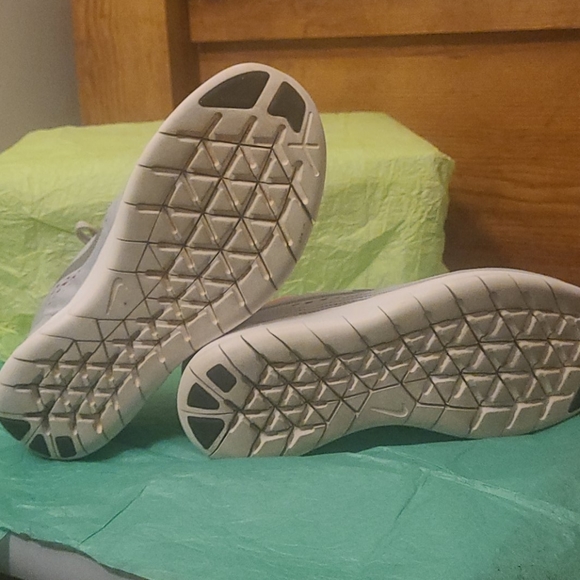 Nike Free RN 2017 - Picture 3 of 6